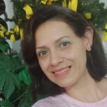 Babysitter στην περιοχή Macul: Itaty