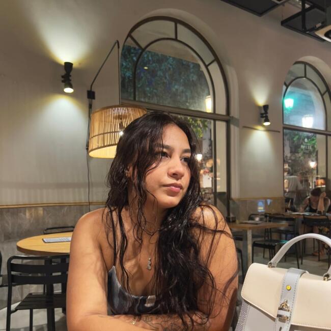 Canguro en Sevilla: Valentina