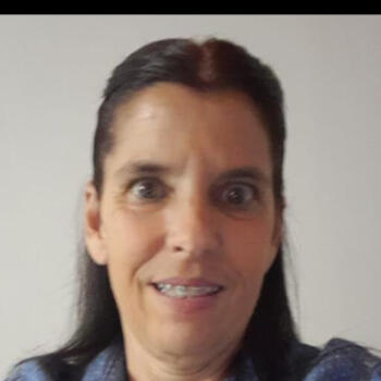Babysitter in Álvares Machado: Elisangela