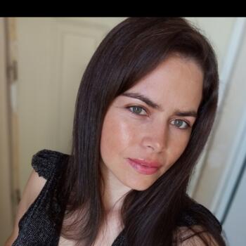 Babysitter in Issy-les-Moulineaux: Diana