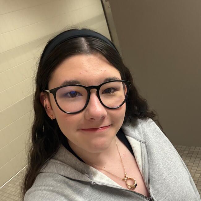 Babysitter in Stow (Massachusetts): Emiko