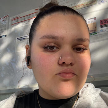 Babysitter in Neuilly-sur-Marne: Paola