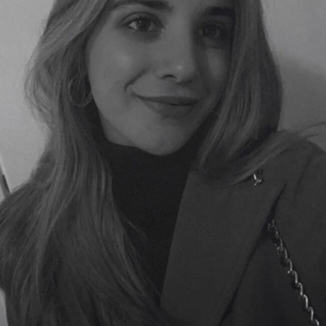 Babysitter in Madrid: Carmen