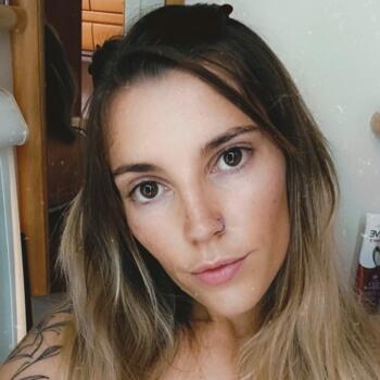 Babysitter in Apt: Alyson