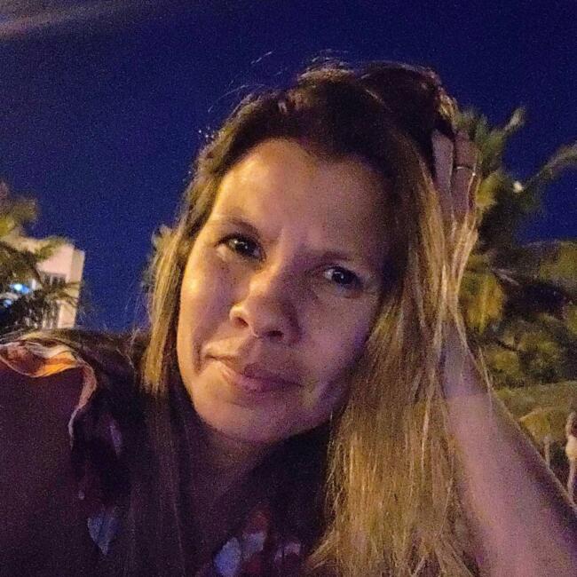 Babysitter in Maricá: Erica