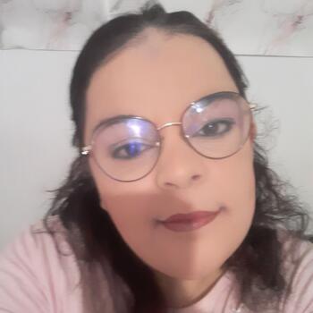 Childminder in Béthune: Houria