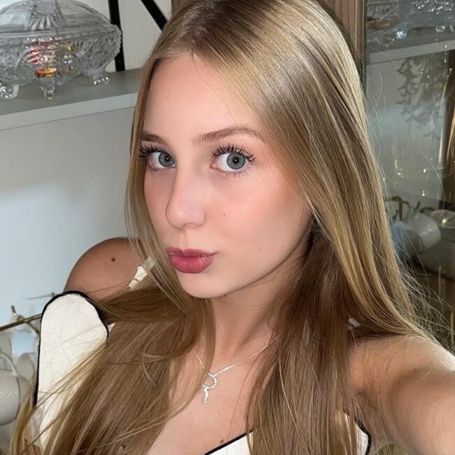 Babá em Balneário Gaivota: Rafaela