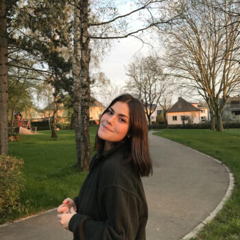 Babysitter Strassen: Isabella