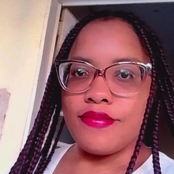 Babysitter in Três Corações: Maria Vitória