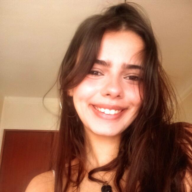 Babysitter in Coimbra: Ana