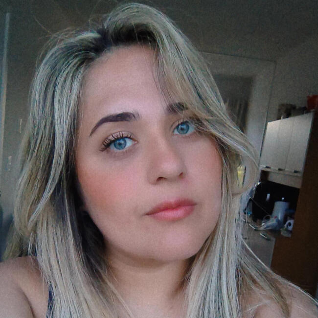 Emprego de babá em Ponta Grossa: Kaira