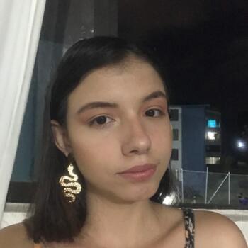 Babysitter in Armenia: María José