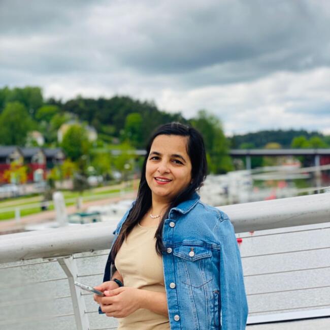 Babysitter in Espoo: Dipa