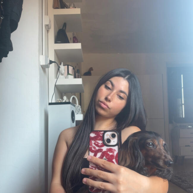 Babysitter in Castelletto sopra Ticino: Chiara