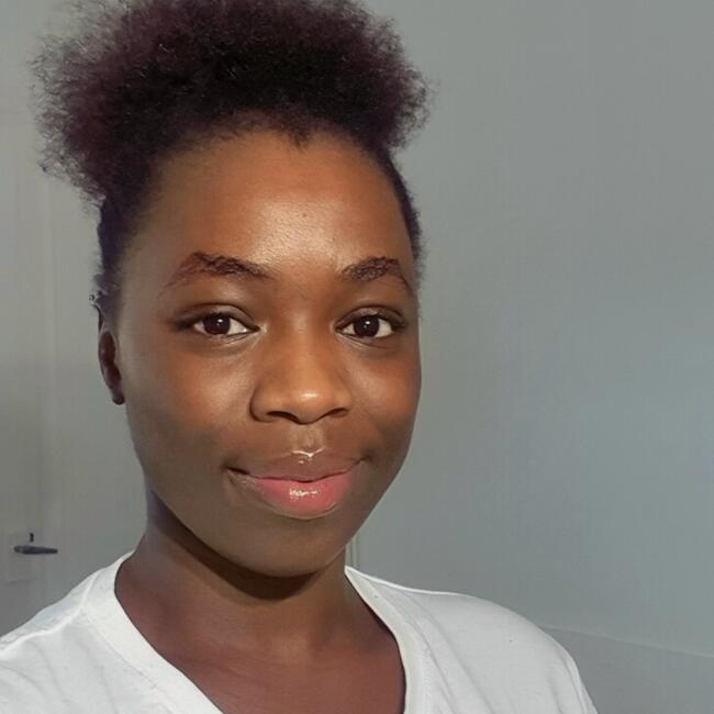 Babysitter in Le Puy-en-Velay: Deguene