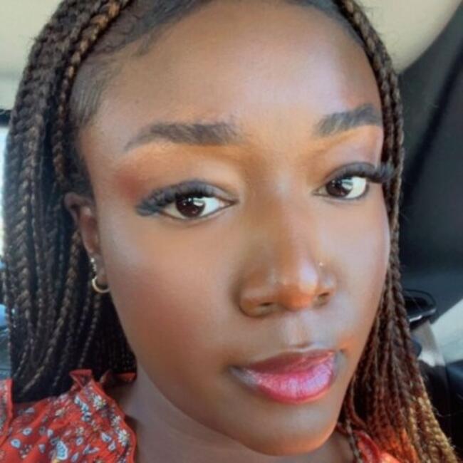 Babysitter in Calgary: Favour