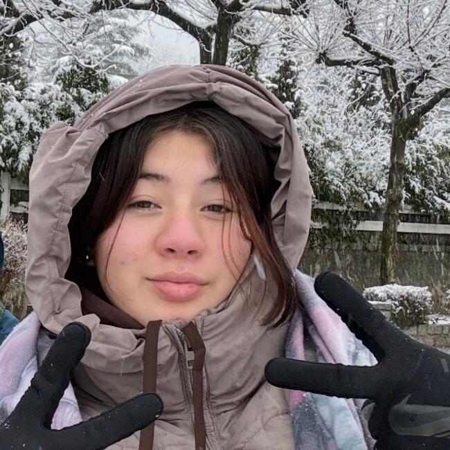 Babysitter in Madrid: Julia Yannis Gaona Martinez