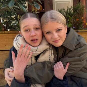 Babysitter in London: Emilia