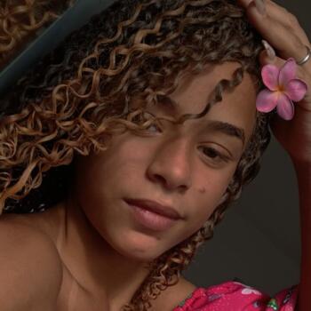 Babysitter in Palhoça: Ana