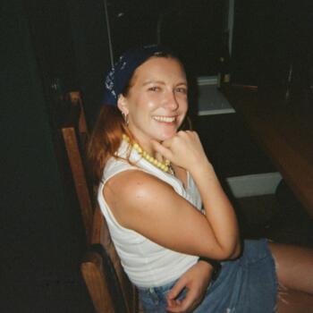 Babysitter in London: Hannah