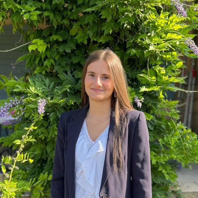 Babysitter in Nantes: Juline