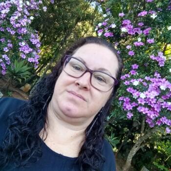 Babá em Atibaia: Daniela de Fátima