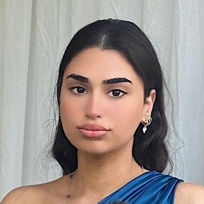 Babysitter in Croydon: Gizem