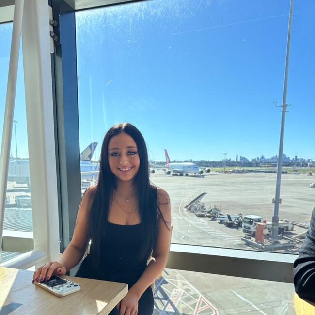 Babysitter in Sydney: Riley skye
