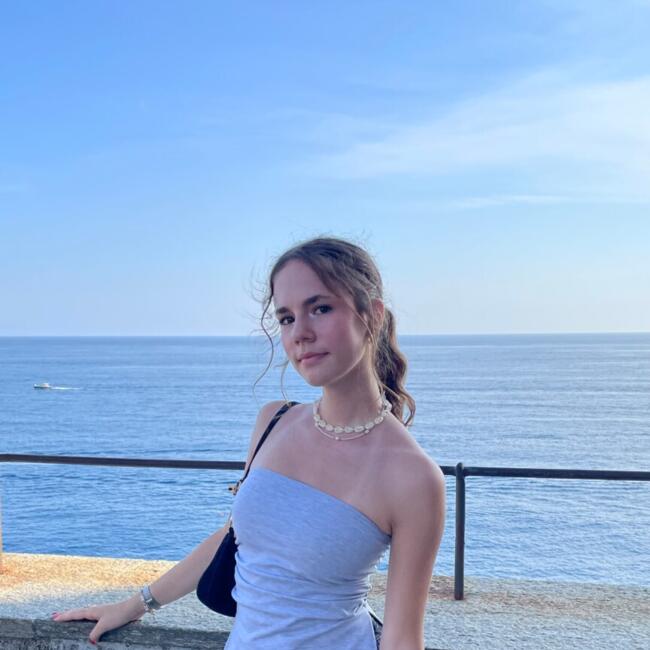 Babysitter in Luik: Louna