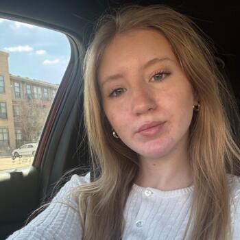 Nanny in The Colony: Mandalyn