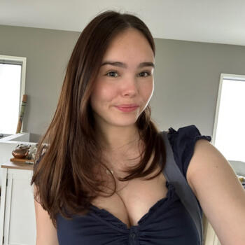 Babysitter in Brisbane: Meg