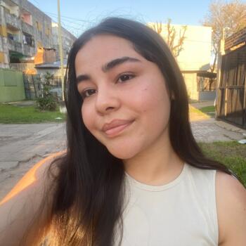 Babysitter in Corrientes: Tiara