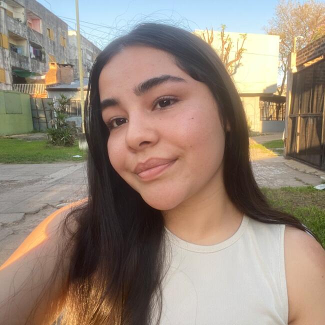 Babysitter in Corrientes: Tiara
