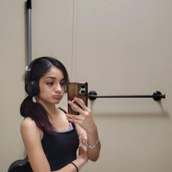 Babysitter in Austin: Camila