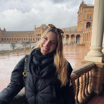 Babysitter in Evora: Clara