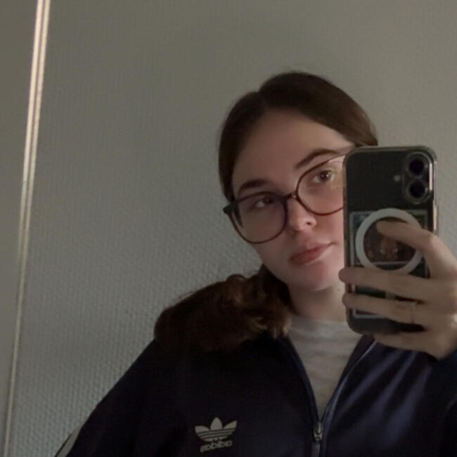 Baby-sitter à Bully-les-Mines: Delya
