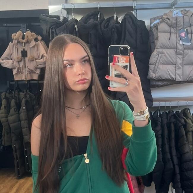 Babysitter in Calgary: Igne