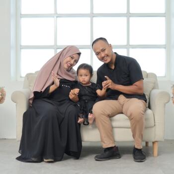 Babysitting job in Tangerang: babysitting job Ika Yuli