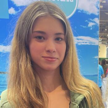 Babysitter in Seigy: Lou'