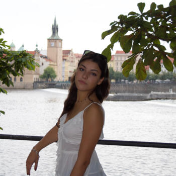 Babysitter Maastricht: Emily