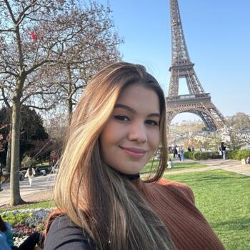 Babysitter in Suresnes: Vitoria