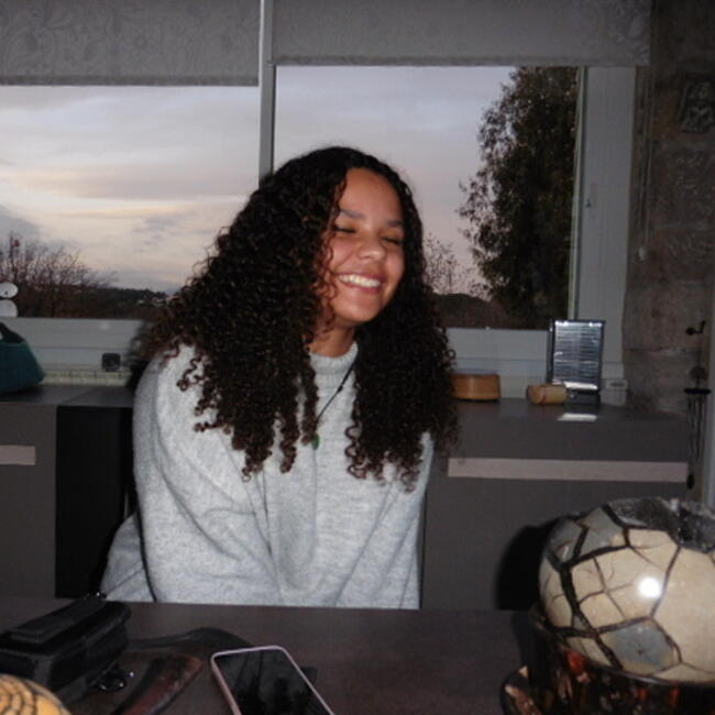 Babysitter in Antibes: Ambre