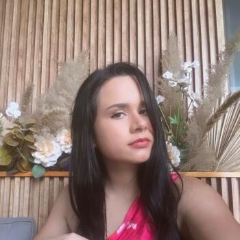 Niñera en San Isidro de El General: Emily