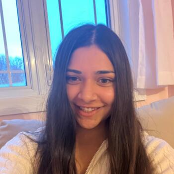 Babysitter in Kitchener: Elise