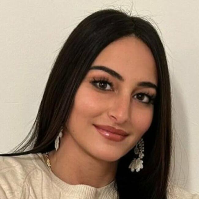 Babysitter in Esztergom: Annamária