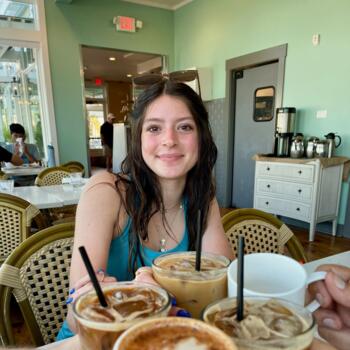 Babysitter Myrtle Beach: Emma