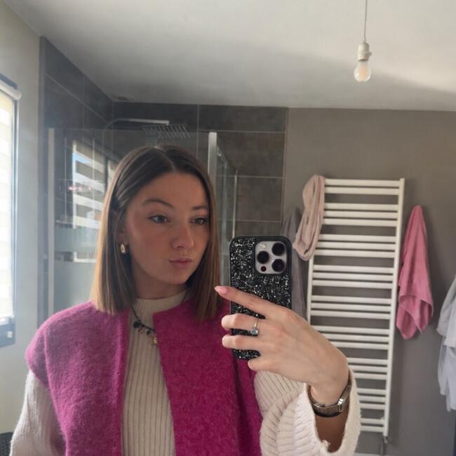 Baby-sitter à Toutainville: Rebecca