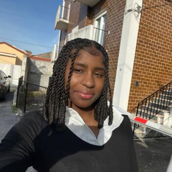 Babysitter em Coimbra: Rihana