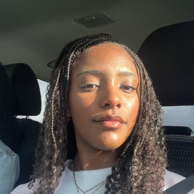 Babysitter em Caparica: Débora