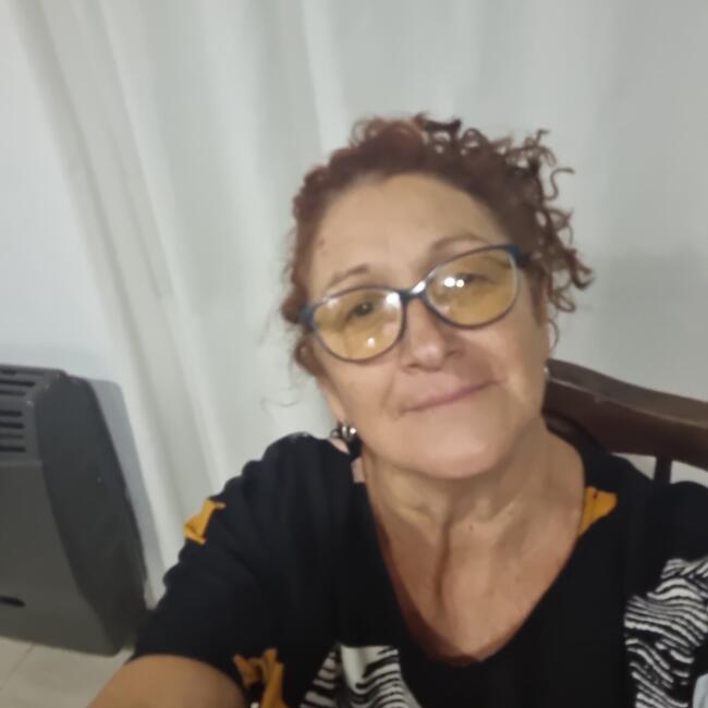Babysitter in San Nicolás de los Arroyos: Angelica